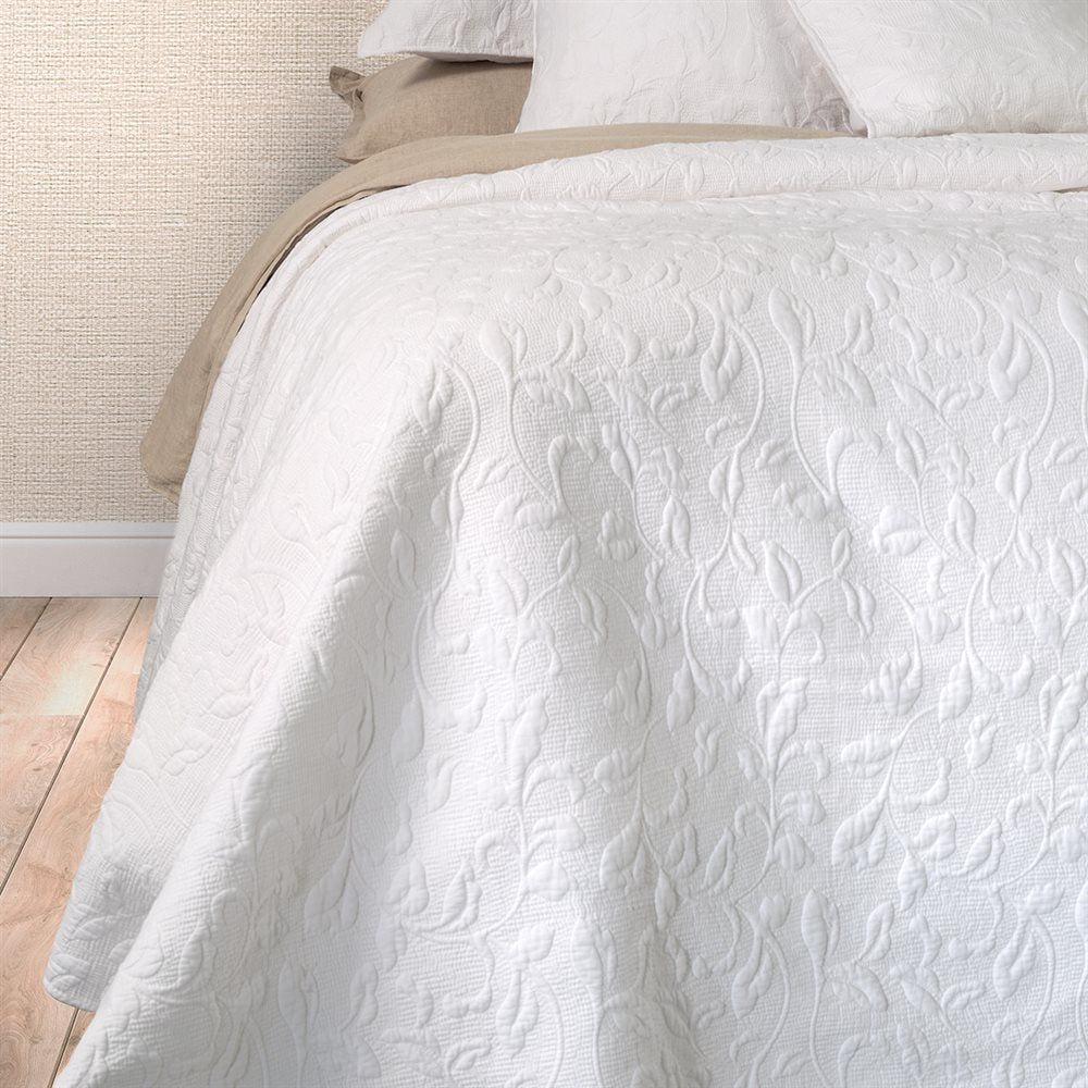 Liana White Sticked Quilt Queen