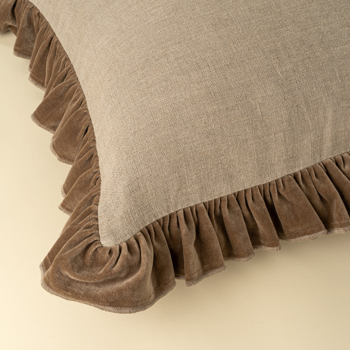 24x24 Velvet Ruffle Linen Pillow, Chocolate