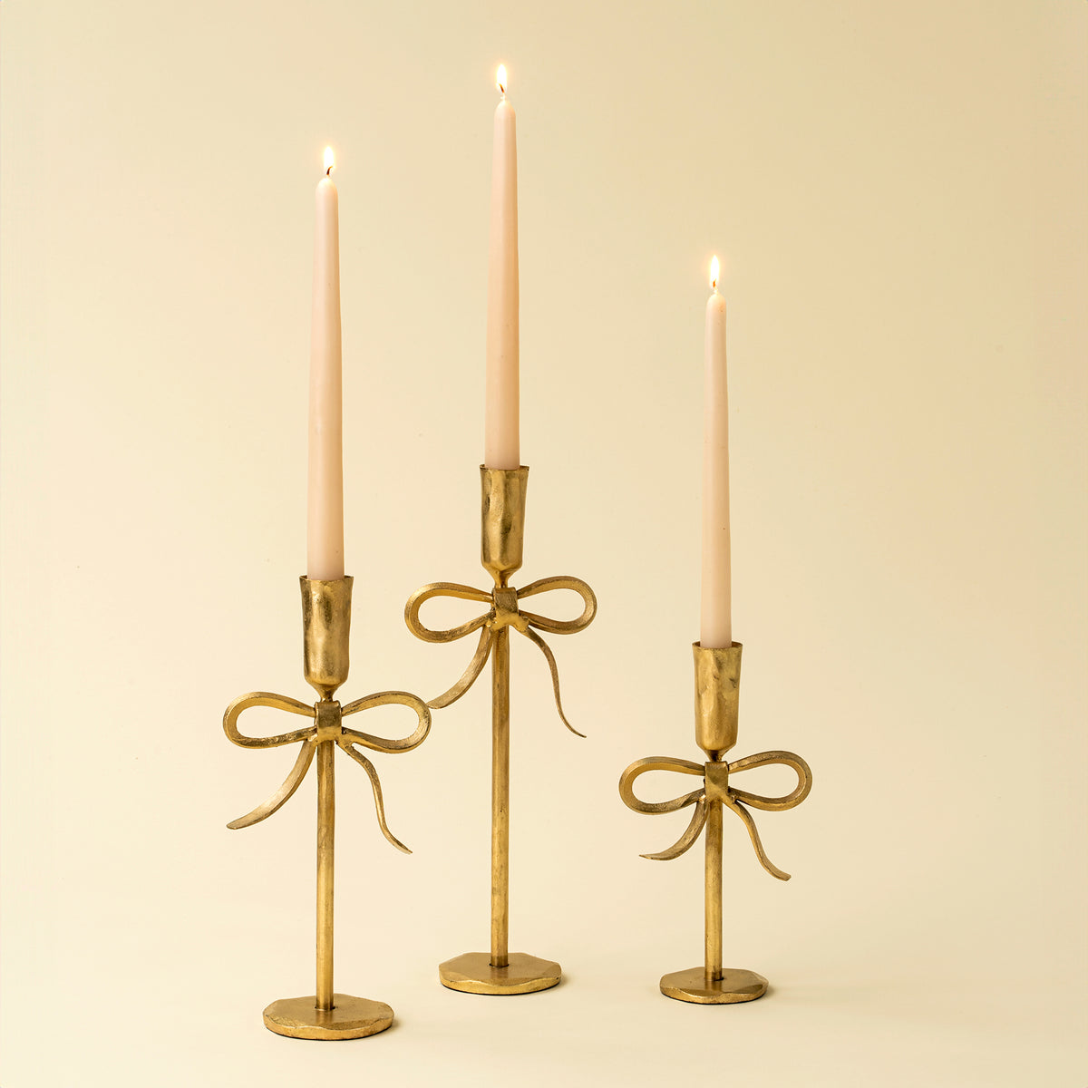 Bow Forged Candlestick L, Gold