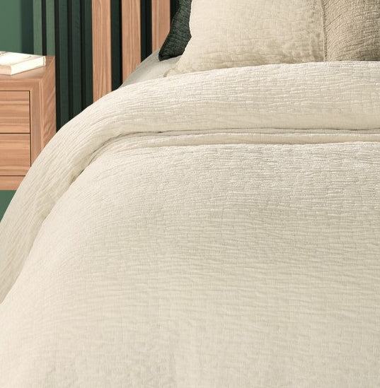 Barbara Cream Textured Quilt