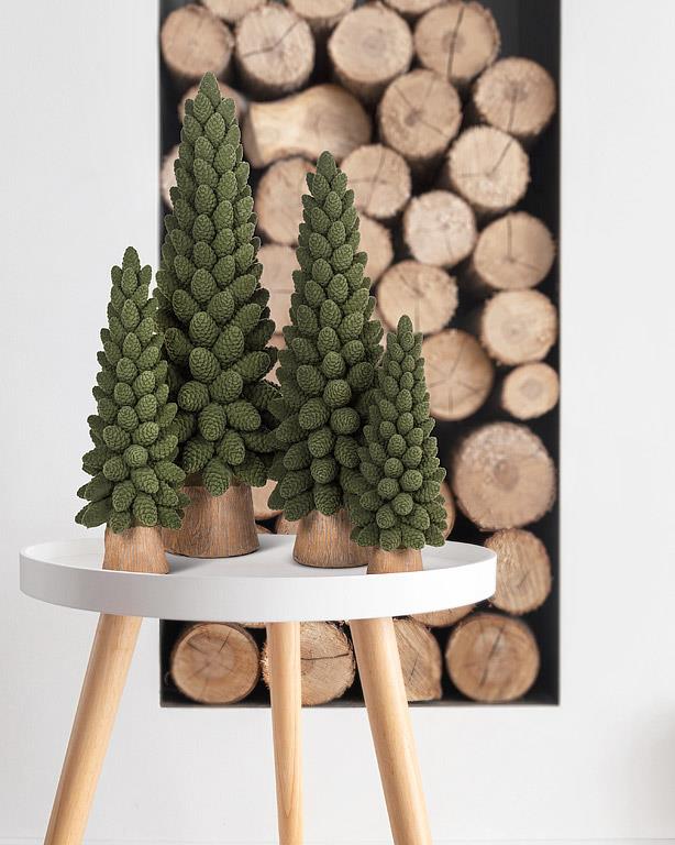 Velvet Pinecone Tree Med