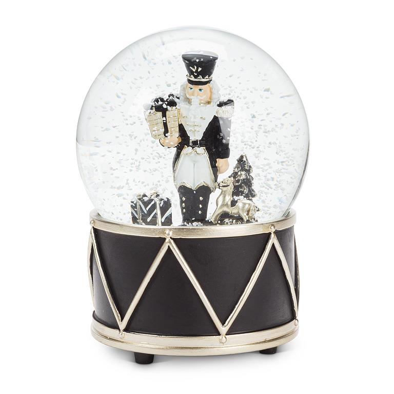 Nutcracker Snow Globe Blk