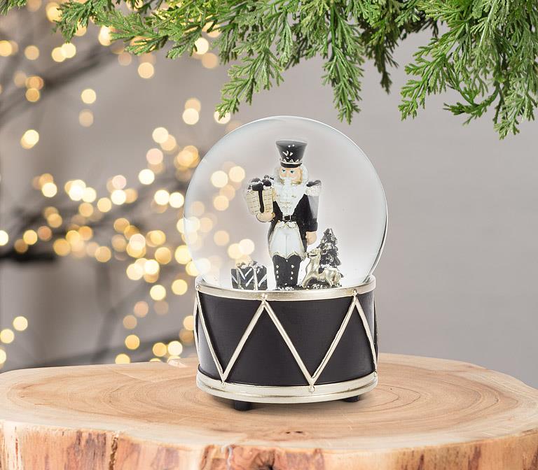 Nutcracker Snow Globe Blk
