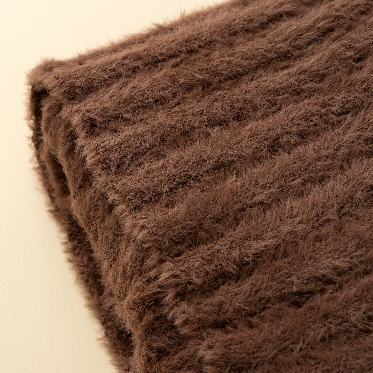 Snug Throw, Chocolate