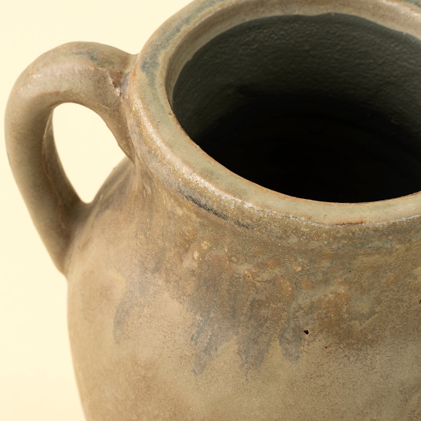 Rhodes Pitcher Vase S, Reactive Brown