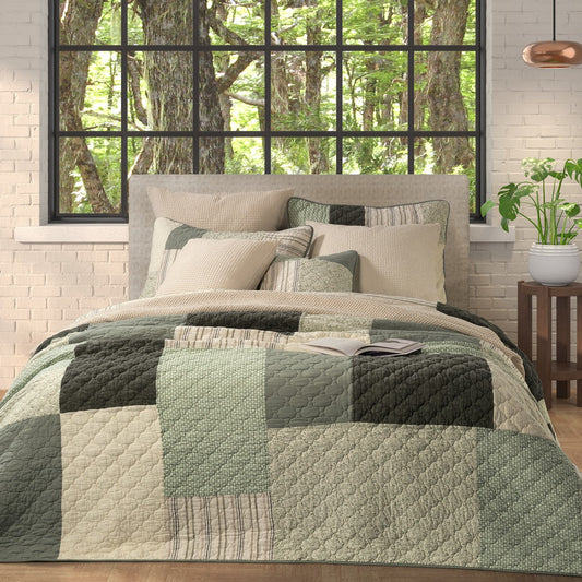 Broccolini Green & Ceam Patchwork Quilt