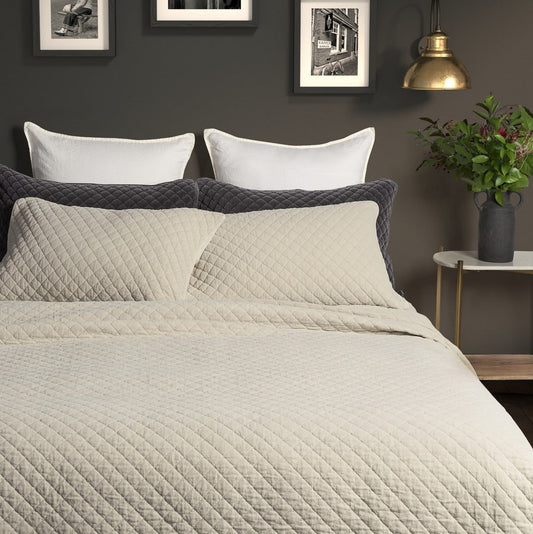 Dove Cream Velvet Quilt