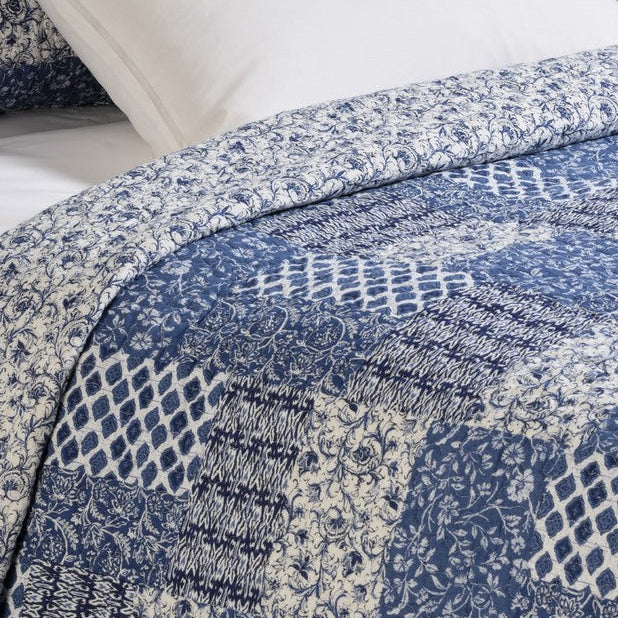 Donalda Patchwork Quilt
