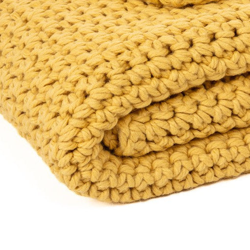 Chunky Knit Throw in Yellow